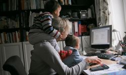 Doğum izni 24 haftaya mı çıkıyor? Düzenleme ne zaman Meclis’e gelecek? Bakan Göktaş tarih verdi