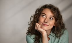 Daha mutlu olmak için düşünmeyi bırakmanız gereken 3 şey