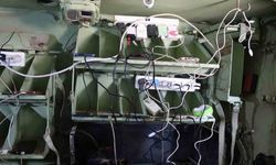 Filistinli genç, İsrail zırhlı aracını şarj istasyonuna çevirdi