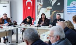 Foça Meclisi karıştı: Meclis üyesi veto etti, Başkan Fıçı 'Söz vermiyorum' dedi