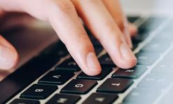 Lüks araçlar, tatiller, paylaşımlar… Sosyal medyadaki lüks yaşamlar GİB’e takıldı