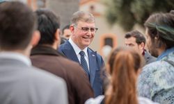 Gençlerin dinamizmi İzmir’de sosyal dönüşümü hızlandırıyor