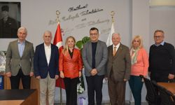 İzmir Körfezi masaya yatırıldı: İZDENİZ'den İzmir Gazeteciler Cemiyeti’ne ziyaret