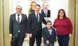 İzmir Adliyesi’nde Engelliler Günü: Başsavcı Yeldan personeli ziyaret etti