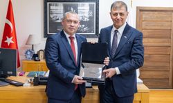 İzmir ile Macaristan arasında kardeş kent adımı atıldı