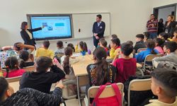 İzmir Metrosu’ndan öğrencilere güvenli ulaşım eğitimi