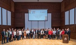 İzmir'in çok dilli yapısı sertifikayla taçlandı