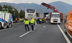 Son dakika! Yolcu otobüsü TIR'a çarptı: Çok sayıda ölü ve yaralı var
