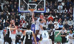 Petkimspor’dan mücadele var, sonuç yok: Mağlubiyet serisi devam ediyor