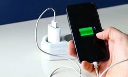 Şarjınız neden hızlı bitiyor? İşte pili 'sömüren' o vampir uygulamalar!