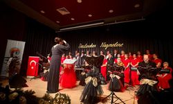 Seferihisar’da şiir ve müzik aynı duyguda buluştu