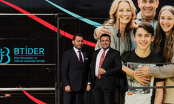 TikTok eğitim otobüsü Türkiye’de Dijital Güvenlik turuna başladı