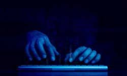 Yapay zekâ destekli ilk fidye yazılımı ‘PromptLock’ sahneye çıktı