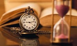 Zaman gerçekten daha hızlı mı akıyor? Neden yaş aldıkça günler kısalıyor gibi geliyor?