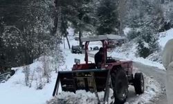 Ne ekip vardı ne iş makinesi… Köy yolunu tek başına açtı