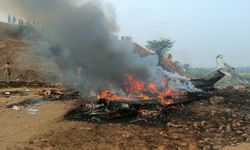 İniş sırasında facia! Düşen uçakta Başbakan Yardımcısı hayatını kaybetti