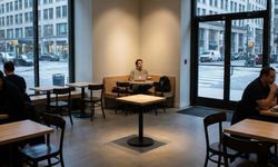 Bir sandalyenin bile psikolojisi var! Neden hep kenarlara otururuz?