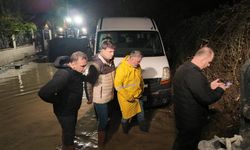 Bornova’yı sel vurdu! Başkan Eşki sabaha kadar sahadaydı