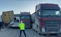 Hatay'da feci kaza! 11 araç birbirine girdi