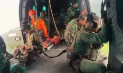 Endonezya’da 10 kişiyi taşıyan uçak kayboldu