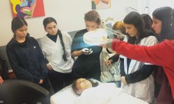 Şerife Bacı Mesleki ve Teknik Anadolu Lisesi | USTALARDAN ‘GÜZELLİK ŞİFRELERİ’