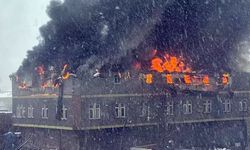 İstanbul Tuzla'da fabrika yangını!