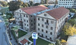 İzmir’de bu merkez doğrudan iş kapısı açıyor