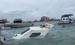 Karaburun’da fırtına vurdu: Tekneler battı