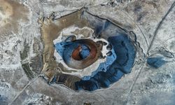 Karla kaplanan gölü görünce nefesiniz kesilecek