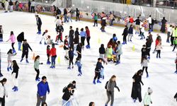 Karne alan öğrencilere müjde! İzmir’de buz pisti ücretsiz