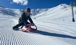 Kayak ve kızak heyecanı: Çocuklar Abalı’da doyasıya eğlendi