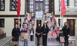 Mutlu Çocuklar Oyun Evleri’nde karne sevinci