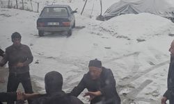 Lavabo molası kavgaya dönüştü: Yolcu otobüsüne taşlı sopalı saldırı