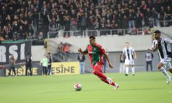 Karşıyaka’da flaş karar: Genç yıldızla yollar ayrıldı!