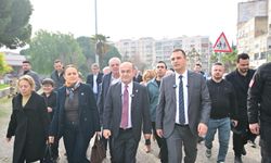 Özgür Karabat İzmir'de: 'CHP iktidara gelince Türkiye’nin dağlarında çiçekler açacak'