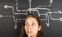 Seçenek çokluğu neden mutsuzluk getirir? Analiz felcinden kurtulma yolları