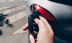 Anahtar pili bitti, araç çalışmıyor mu? Sakın çekici çağırmayın, çözümü çok basit!