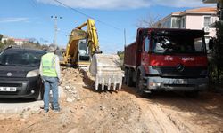 Çeşme sokakları yenileniyor