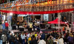 Cumhuriyet Meydanı’nda üç gün süren sevgi dolu buluşma