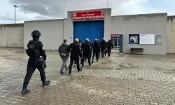 İnterpol tarafından aranıyorlardı! DEAŞ'ın sözde 7 yöneticisi yakalandı