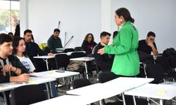 Ege Üniversitesi öğrencileri iş dünyasına hazırlanıyor!