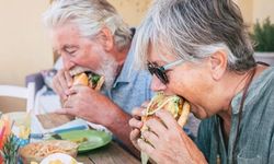 İftarda hızlı yemeye '20 dakikalık' fren!