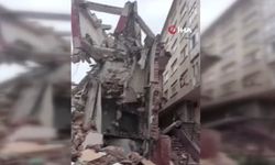 İstanbul'da bina yan binanın üzerine devrildi! Çok sayıda ekip sevk edildi