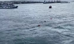 İstanbul'da yürekleri ağza getiren anlar! Vapurdan denize atladı!