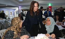 Karşıyaka’da Ramazan’ın ilk iftar sofrası kuruldu