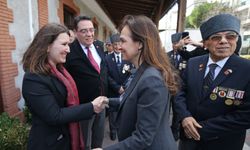 Karşıyaka’da gaziler ve şehit ailelerine vefa ziyareti