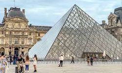 Louvre Müzesi'nde yeni kriz! Zarar 10 milyon euro