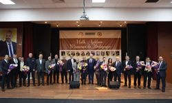 Menemen’de Aşıklar Gecesi: Saz ve söz geleneği sahnede yaşatıldı