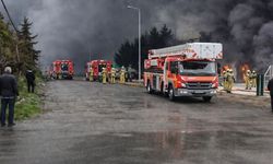 Silivri'de fabrika yangını! Çok sayıda ekip sevk edildi