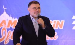 AK Parti gençliği kampüste öğrencilerle iftarda